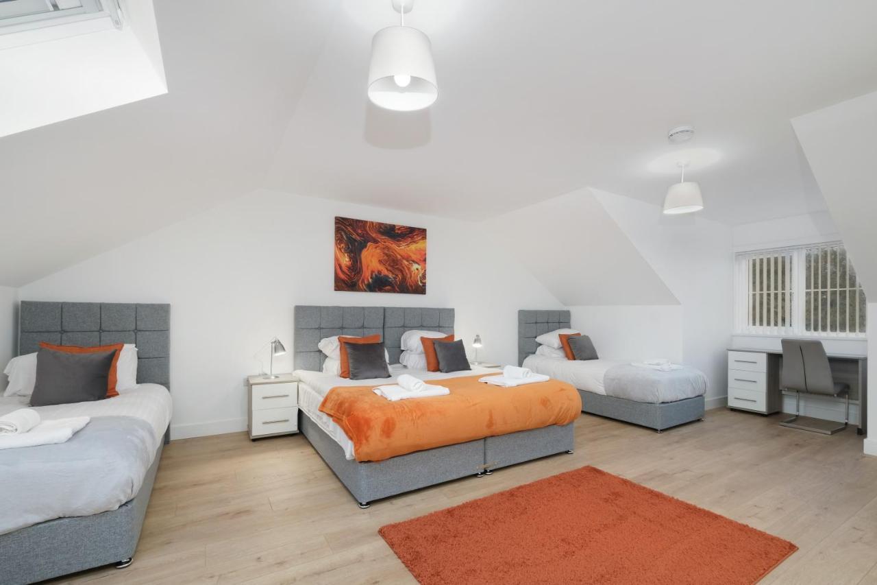 Pinewood Studios, Iver Slough Heathrow 1 & 2 Bedroom Apartments With Parking By Arista Living Buitenkant foto